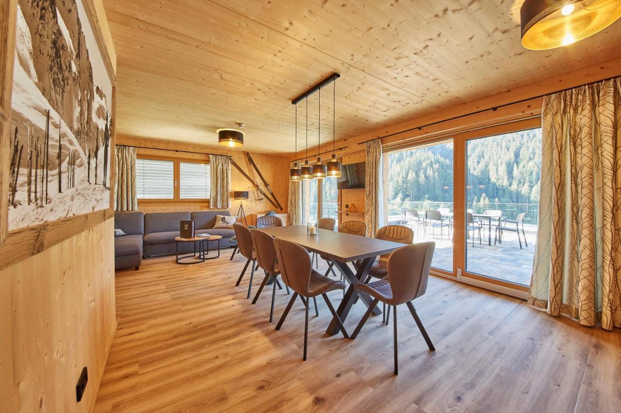 Alpenparks Chalet & Apartment Steve Lodge フィーホーフェン エクステリア 写真