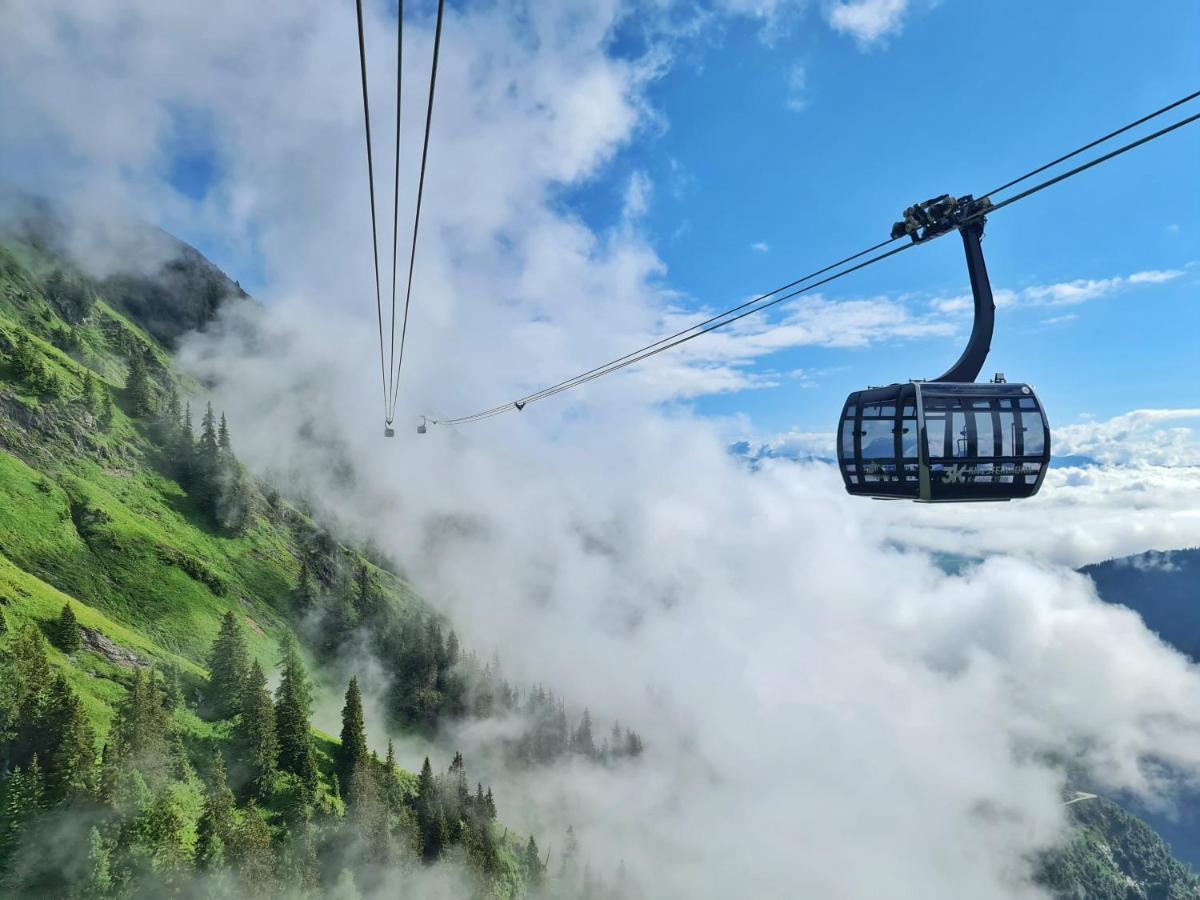 Alpenparks Chalet & Apartment Steve Lodge フィーホーフェン エクステリア 写真